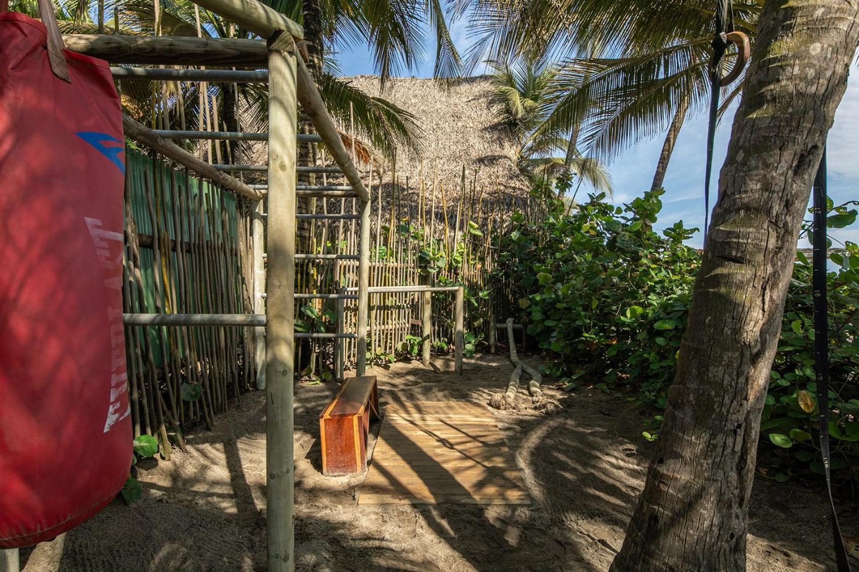 Costeno Beach Hotel ซันตามาร์ตา ภายนอก รูปภาพ