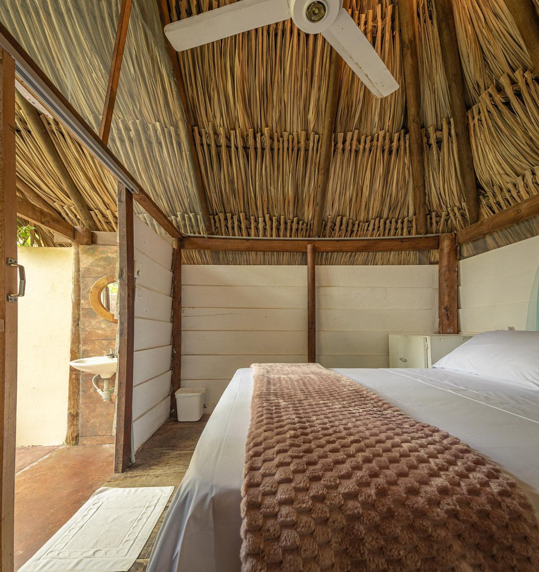 Costeno Beach Hotel ซันตามาร์ตา ภายนอก รูปภาพ