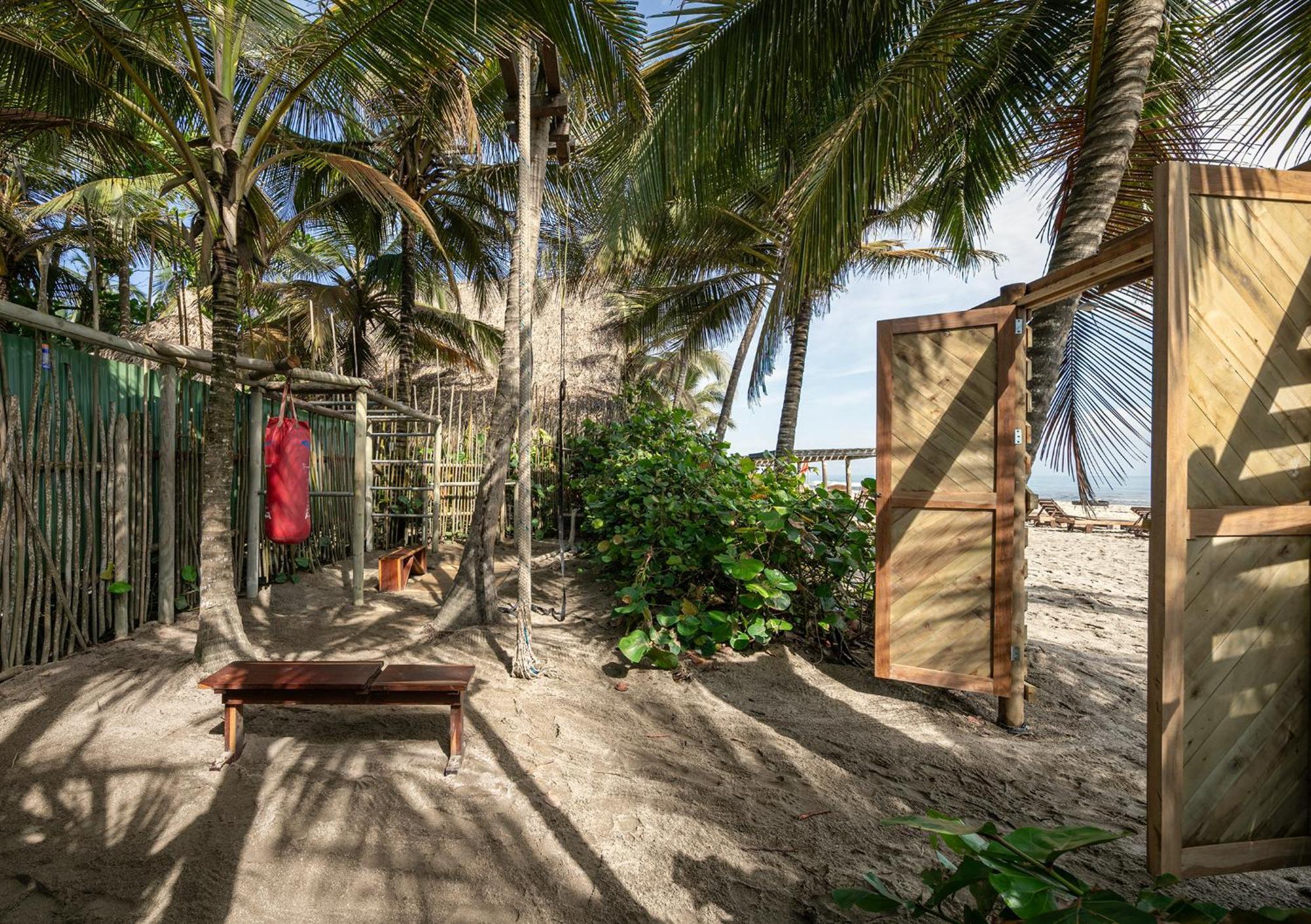 Costeno Beach Hotel ซันตามาร์ตา ภายนอก รูปภาพ